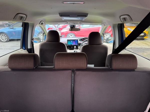 Toyota Sienta 2017 Automatic Hybrid 385107952