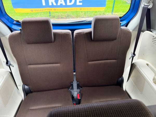 Toyota Sienta 2017 Automatic Hybrid 385107956