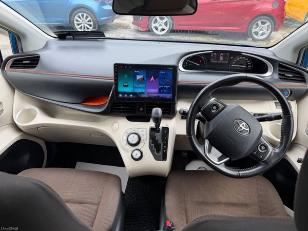 Toyota Sienta 2017 Automatic Hybrid 385107958