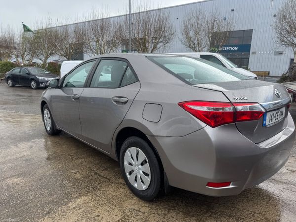 Toyota Corolla 2014 385116070