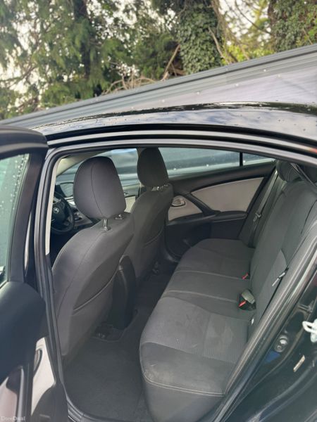 Toyota Avensis 2017 385127062
