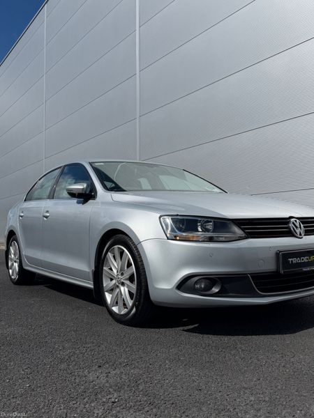 VW Jetta 1.6TDi Auto *LowKms *Highline 385240276