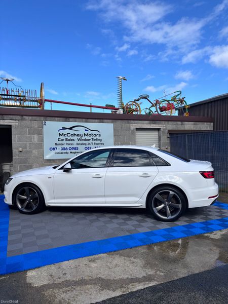 Audi A4  s line 385250296