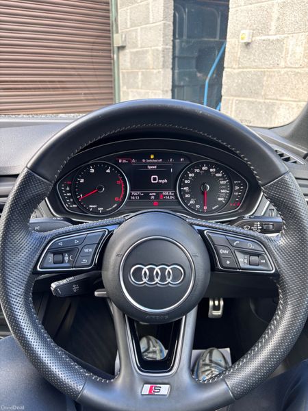 Audi A4  s line 385250308