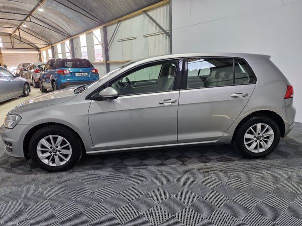 14 Volkswagen Golf Comfortline 1.2 TSi Auto 127 KM 385254272