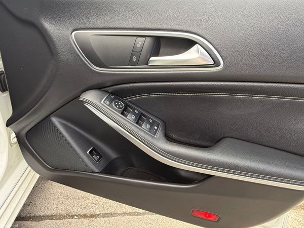 Mercedes-Benz CLA 2015 385256920