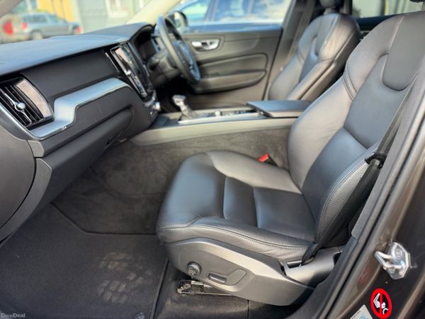 181 VOLVO XC60 2.0 D4 AWD MOMENTUM  - AUTO - 385291540