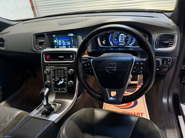 Volvo V60 2016     R- DESIGN  ! 385293280