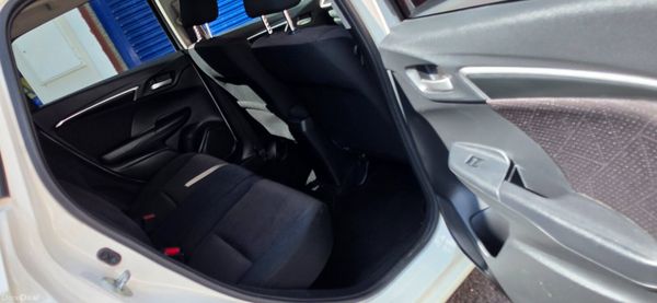 Honda Fit Automatic Hybrid 385211508