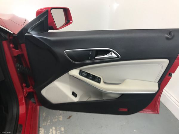Mercedes-Benz CLA 2015 385218756