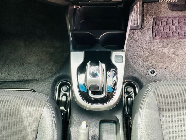 HONDA FIT 2017 LEATHER TOPSEPCS 36K KM ONLY 385225860