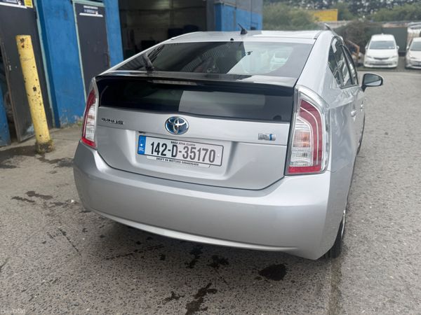 2014 Toyota Prius Hybrid Automatic 385231758