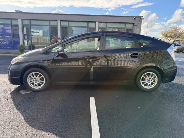Toyota Prius 2015 385360714