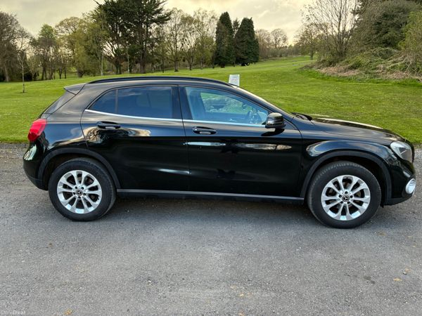 Mercedes-Benz GLA 2017 385364522