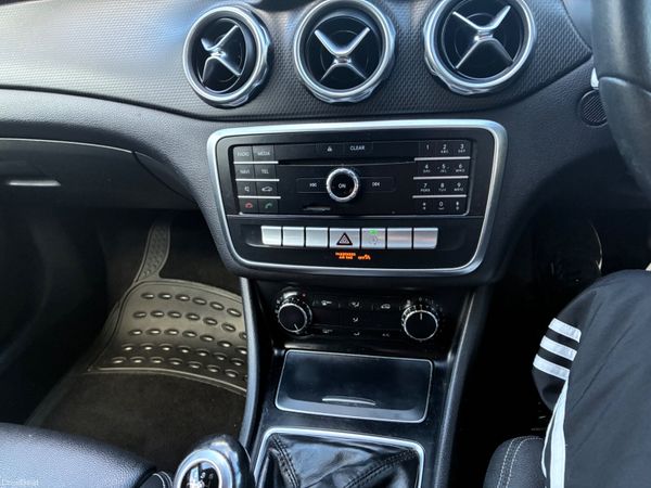 Mercedes-Benz GLA 2017 385364534