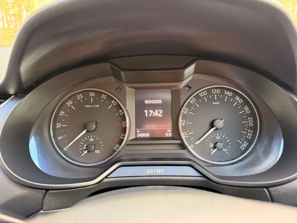 Skoda Octavia 2015 2.0 TDI 150 BHP 385376740