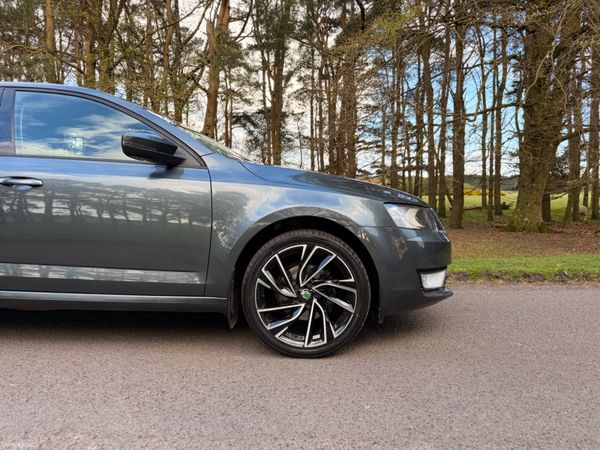 Skoda Octavia 2015 2.0 TDI 150 BHP 385376768
