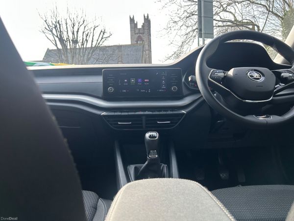 2022 SKODA OCTAIVA STYLE PARKING CAMERA 385385820