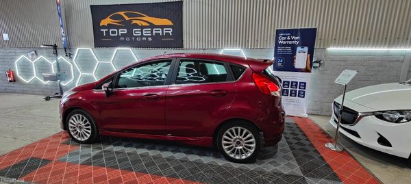 2014 Ford Fiesta 1.0 Petrol Automatic 385335228
