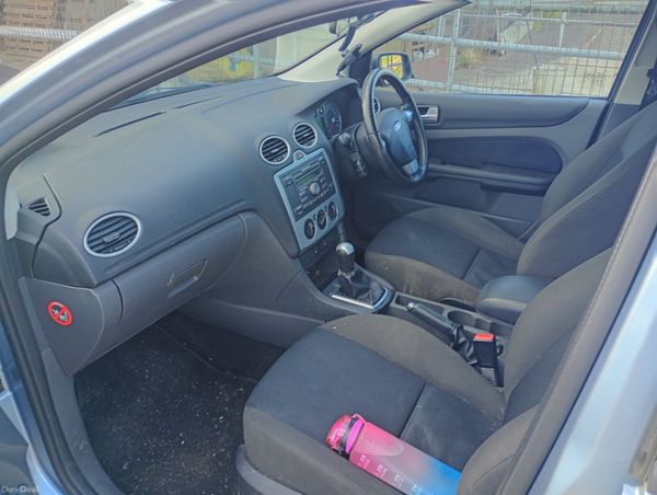 Ford Focus 2006 385443372