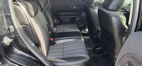 Honda Vezel 2015 (Automatic/Hybrid) 385452394