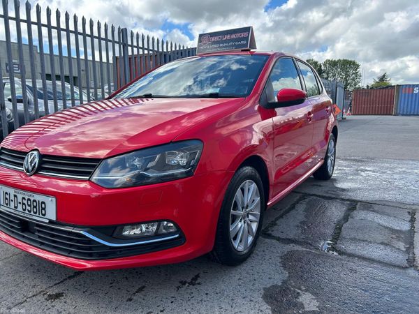 2016 Volkswagen Polo - HIGHLINE 385461976