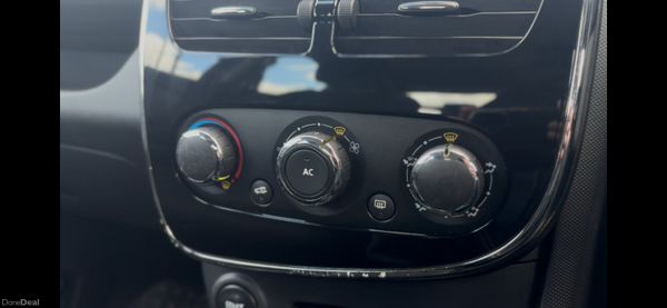 Renault Clio 2014 1.5dci tax & tested 385462266