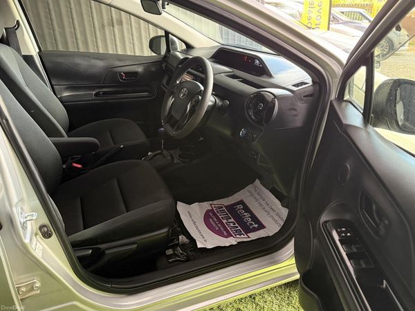 Toyota Aqua 2017 Automatic only 35kmiles!! 385465854