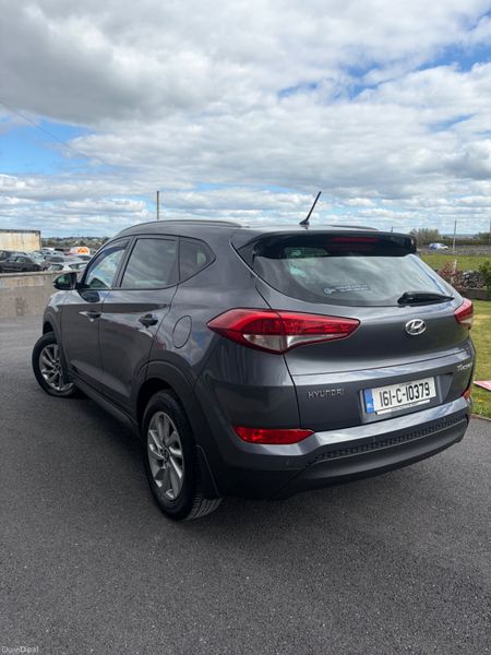 Hyundai Tucson 2016 385470174