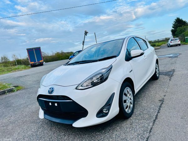 Toyota Aqua 2018 1.5L Petrol Hybrid 385475194