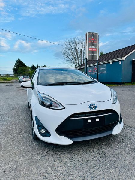 Toyota Aqua 2018 1.5L Petrol Hybrid 385475264