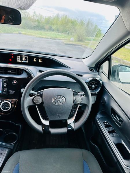 Toyota Aqua 2018 1.5L Petrol Hybrid 385475236