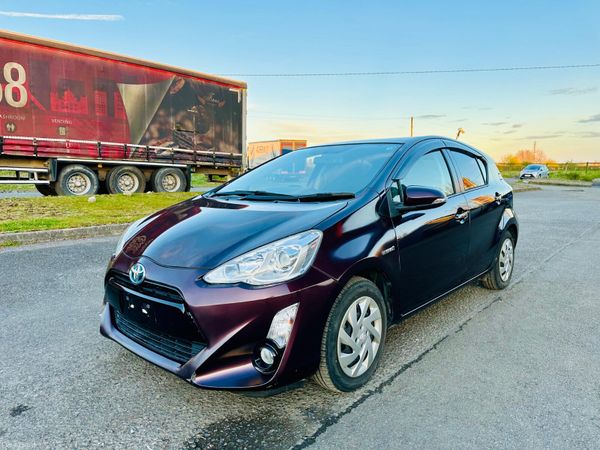 Toyota Aqua 2015 1.5L Petrol Hybrid Automatic 385476486