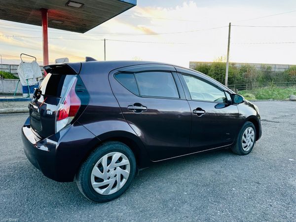 Toyota Aqua 2015 1.5L Petrol Hybrid Automatic 385476488