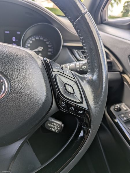 Toyota C-HR SOL /AUTO/  NEW NCT O3/28 385478540