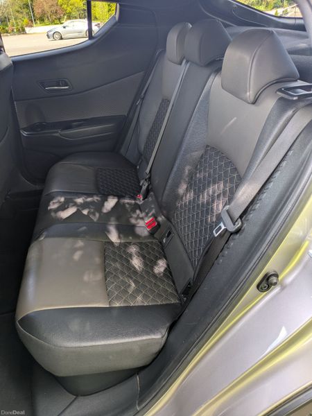 Toyota C-HR SOL /AUTO/  NEW NCT O3/28 385478514