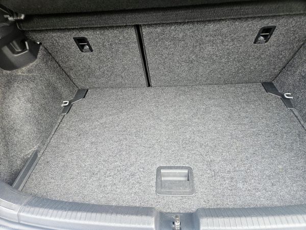 Volkswagen Polo Automatic  2019 385484510