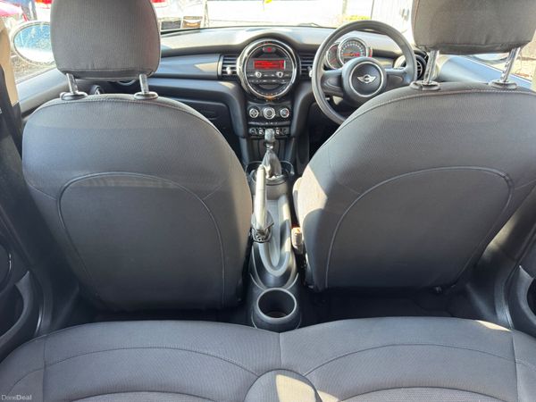 Mini Cooper D Automatic 385485418