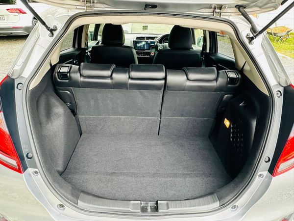 HONDA FIT 2017 LEATHER TOPSEPCS 36K KM ONLY 385422752