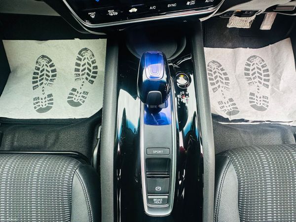 Honda Vezel 2018 1.5 Hybrid Auto 39000 KM ONLY 385424698