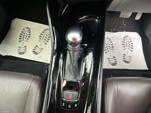 TOYOTA C-HR 2019 40904 KM  ONLY🔥 385425228