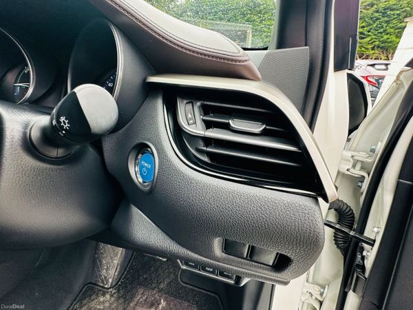 TOYOTA C-HR 2019 HYBRID 47895 KM ONLY 🔥 385425344