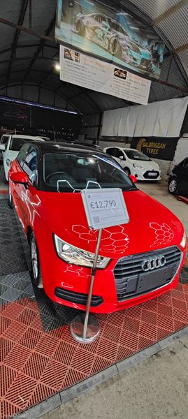 2015 Audi A1 1.0 Petrol Automatic 2 Tone color 385544868