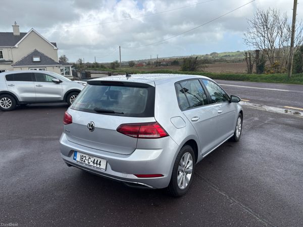 Volkswagen Golf 2018 1.6 TDI Comfortline 385518086