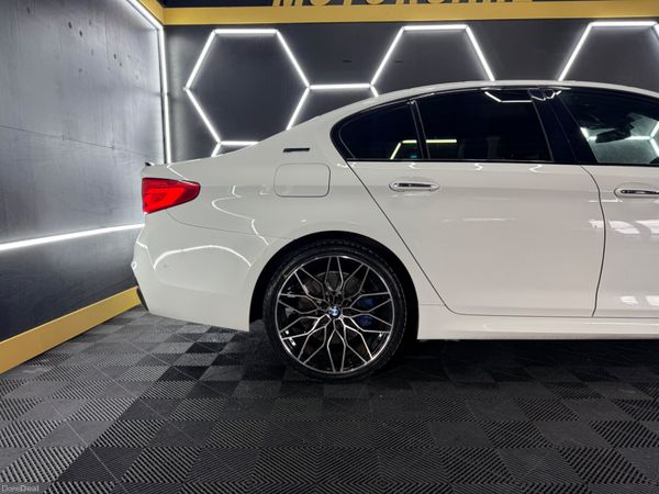 ◼️2017 BMW 530e M-SPORT◼️ 385518122