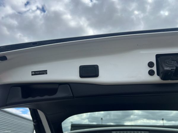 2024 (242) Toyota Rav 4 Design 1.5 PHEV Auto 4WD 385538210