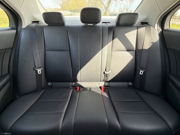 Mercedes-Benz C-Class 2016 Low Mileage 385642432