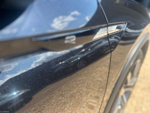 Volkswagen Tiguan R Line 385644628