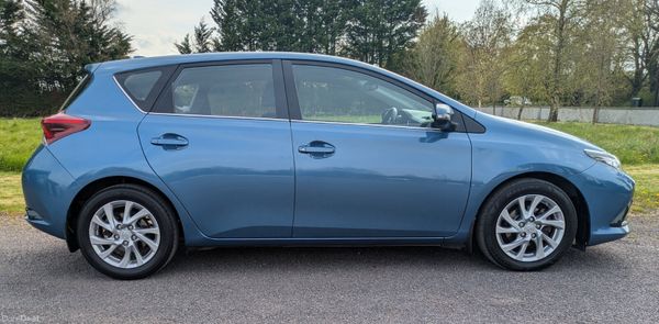 TOYOTA AURIS D4D LUNA/ REVERSE CAMERA 385645288