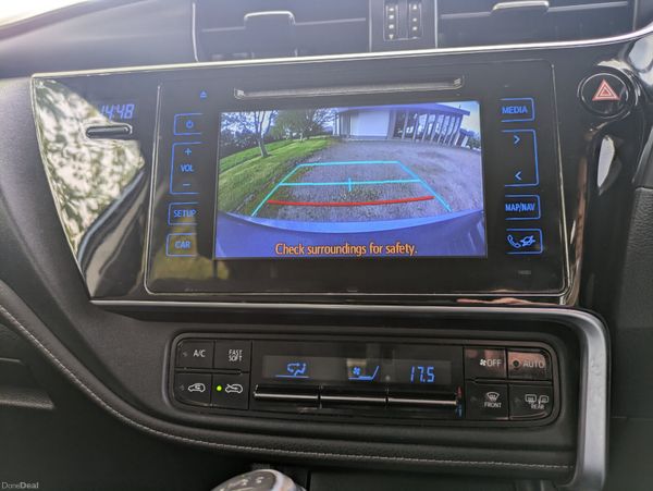 TOYOTA AURIS D4D LUNA/ REVERSE CAMERA 385645324